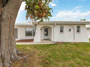 4001 Chinaberry Rd, Bradenton, FL 34208