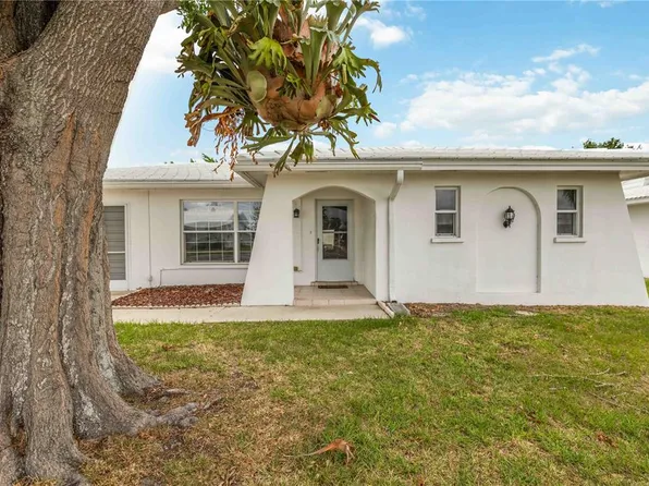 4001 Chinaberry Rd, Bradenton, FL 34208