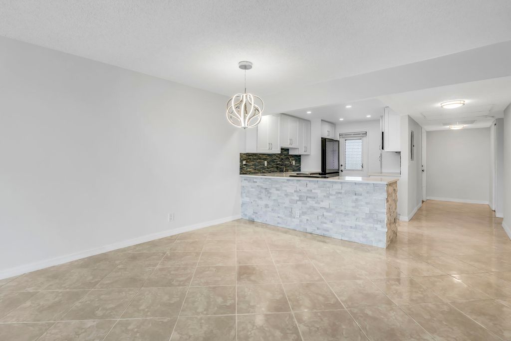 2651 S PALM AIRE Drive #410, photo 9