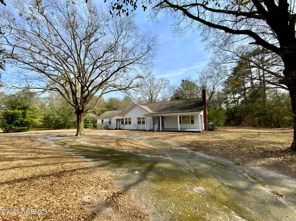 127 W Moore Street, Norman, NC 28367