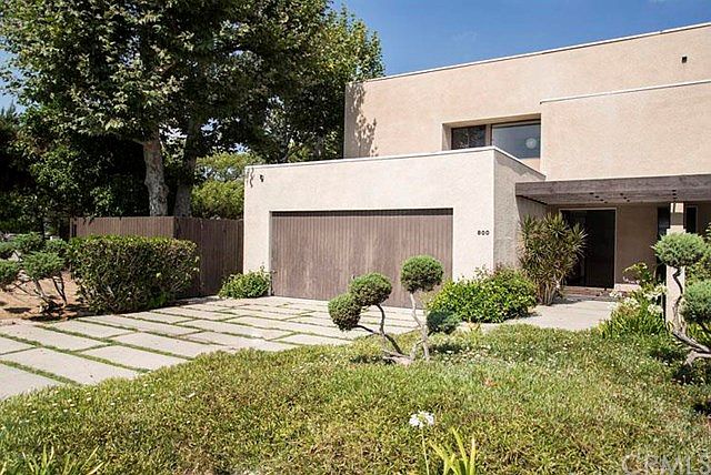 1st image of 800 La Cadena Ave