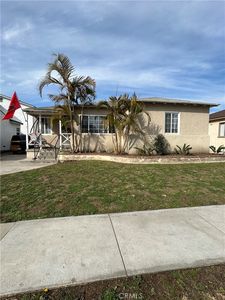 6031 Bellflower Blvd, Lakewood, CA, 90713