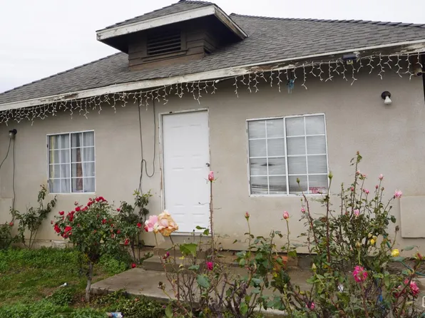 7900 Harold St, Lamont, CA 93241