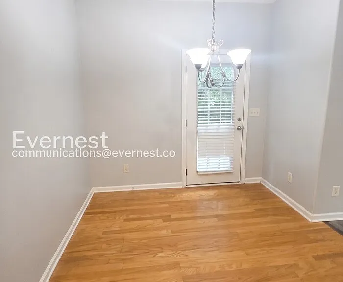 190 Greenland Dr — Photo 10