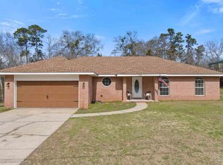1504 Silver Ridge Dr, Cantonment, FL 32533