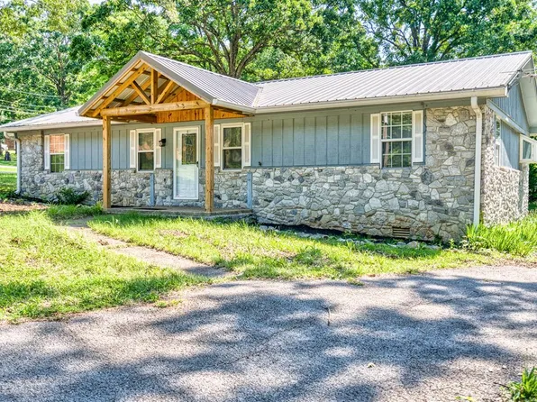 124 Cumberland Cir, Russellville, KY 42276