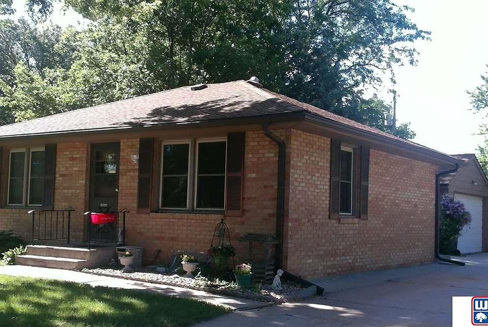 1st image of 765 W Washington St