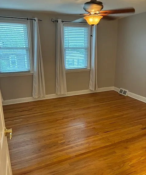 3451 Ainslie St — Photo 8