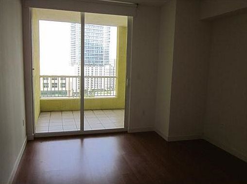 3rd image of 170 SE 14th St APT 2107