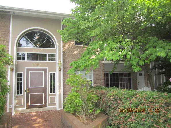 1952 Kennedy Dr APT 204, Mc Lean, VA 22102
