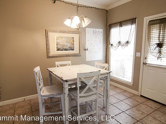 3rd image of 2109 Harris Dr Unit 17