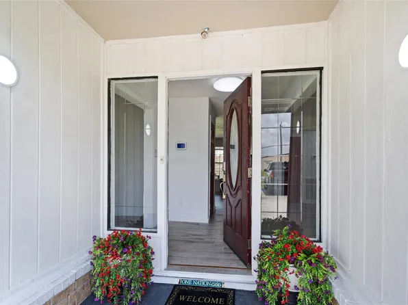 5001 Texas Ave, La Marque, TX 77568