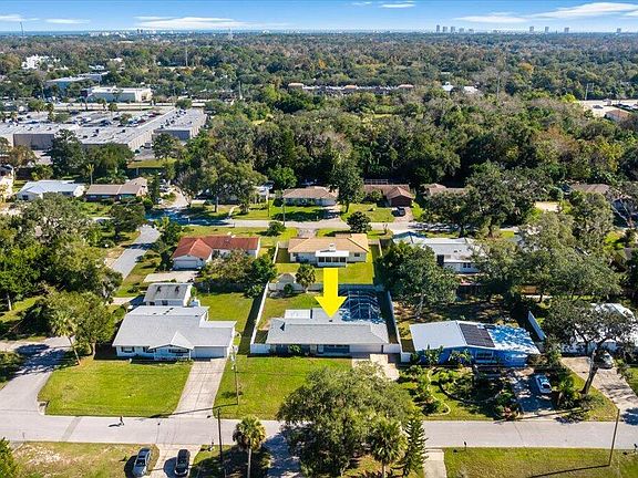 4th image of 61 Magnolia Ave