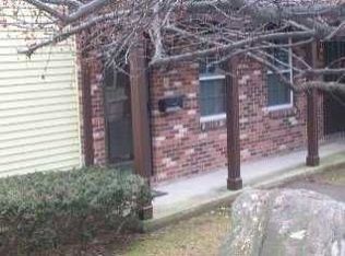 16 Meadowbrook Dr, Perrysburg, OH