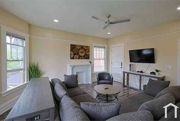 2301 Scarff St — Photo 4