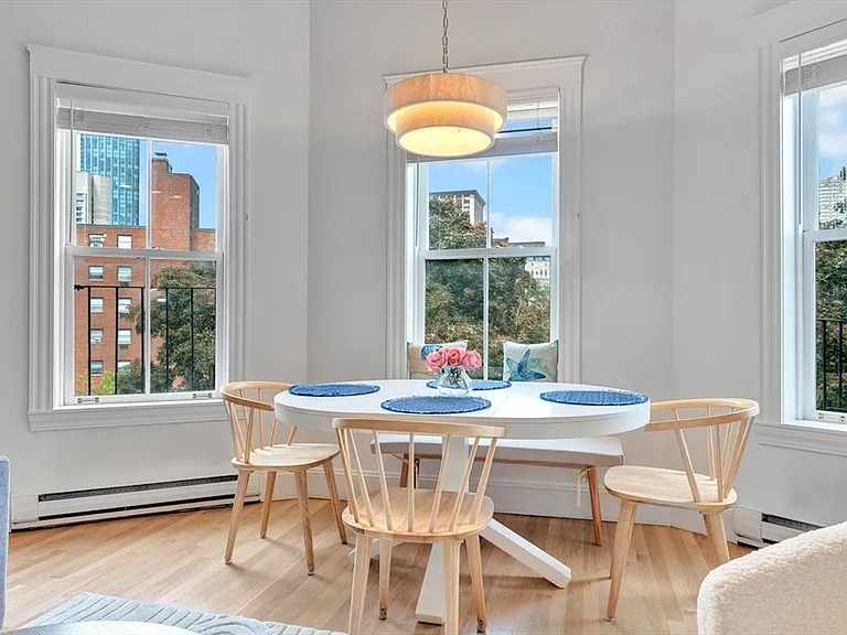 6 Columbus Sq #3 — Photo 20
