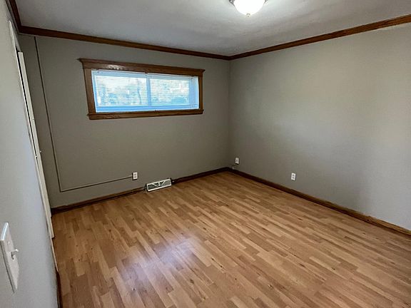 4th image of 2784 Euclid Heights Blvd APT 1