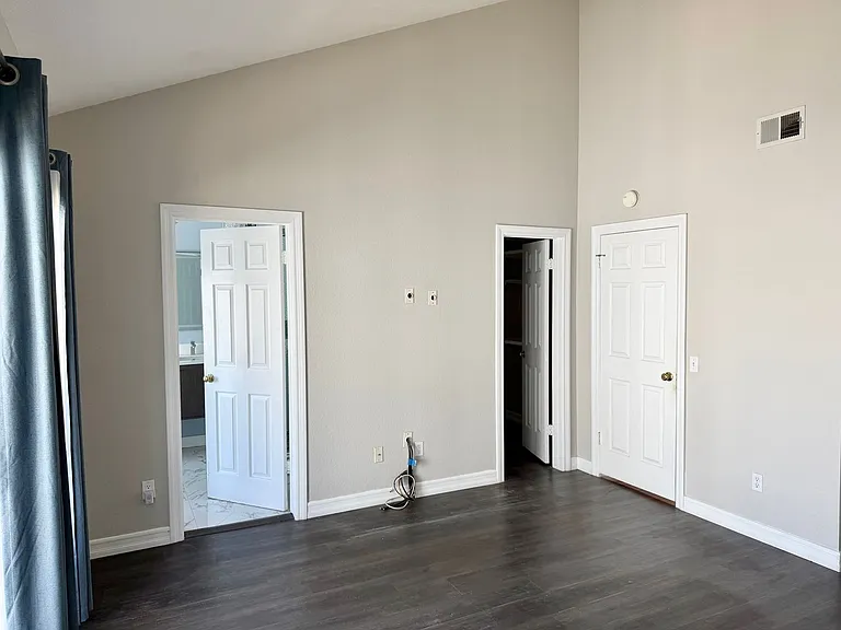 408 N Broadway #C — Photo 11