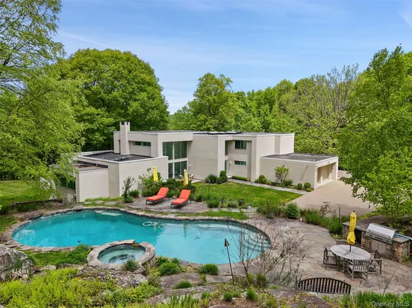 71 Old Stone Hill Road, Pound Ridge, NY 10576