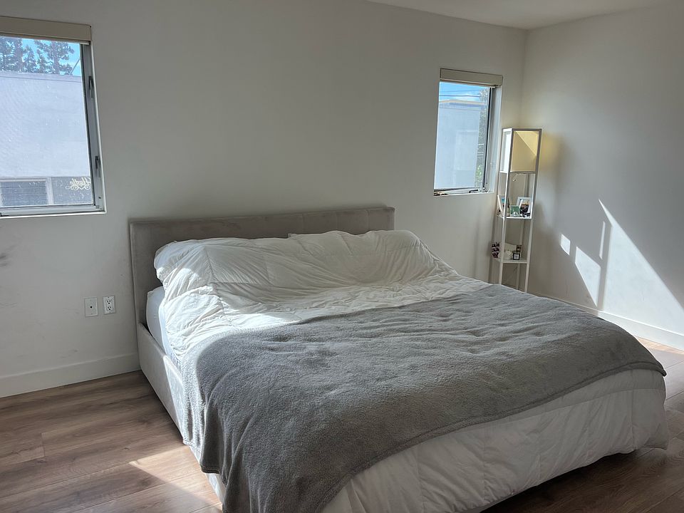 1st image of 6143 Fountain Ave