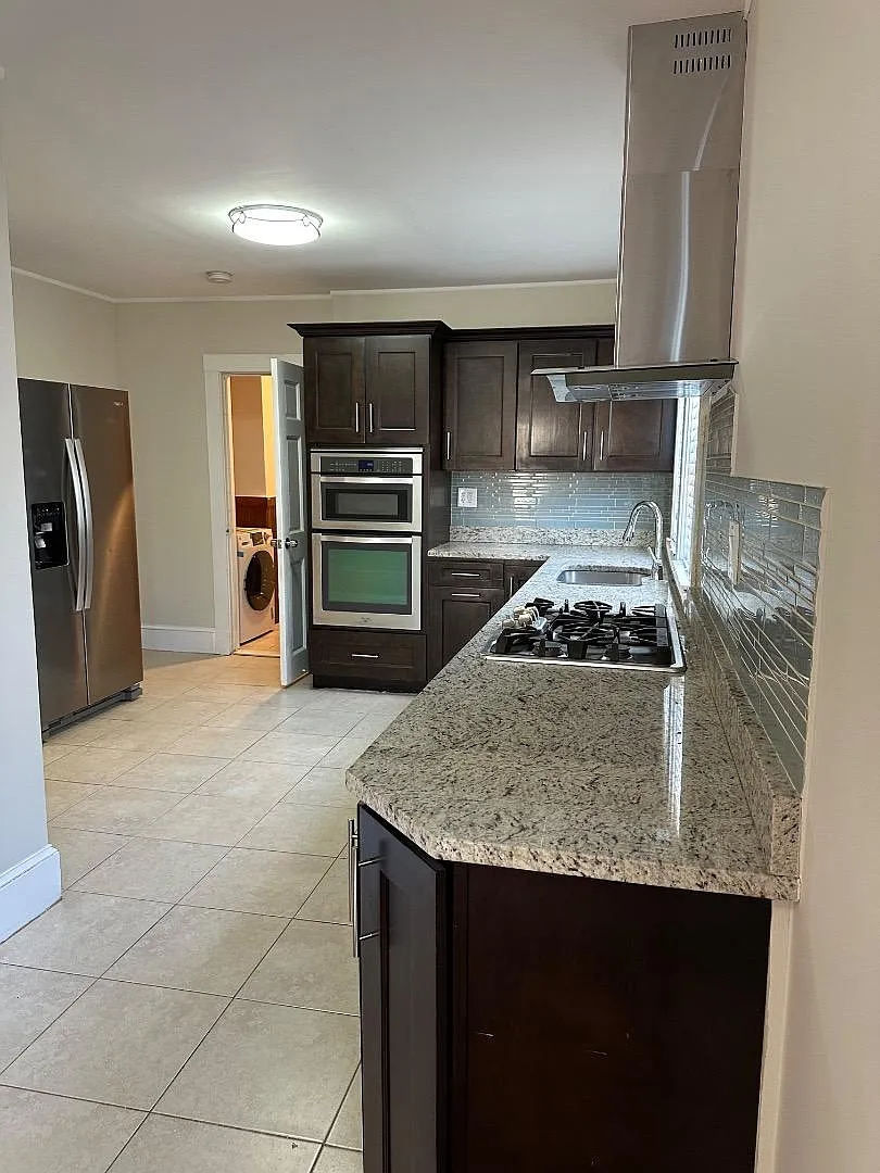 78 Harriet Street - Unit 1 — Photo 3
