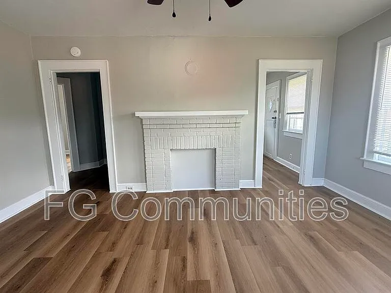 212 Main Ave E — Photo 9
