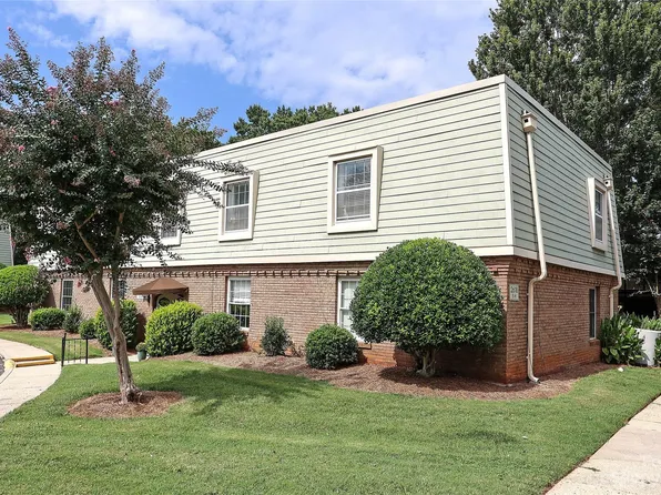 2618 Park Rd APT E, Charlotte, NC 28209