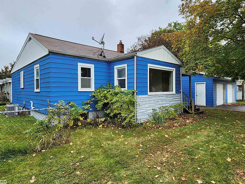 440 Bentley St, Lapeer, MI 48446 Zillow