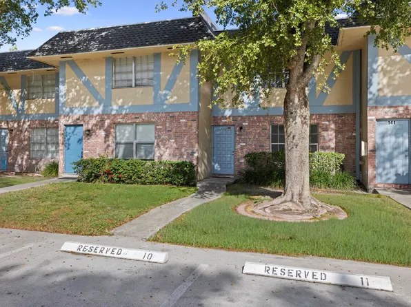 7503 Kimberly Boulevard #142, North Lauderdale, FL 33068