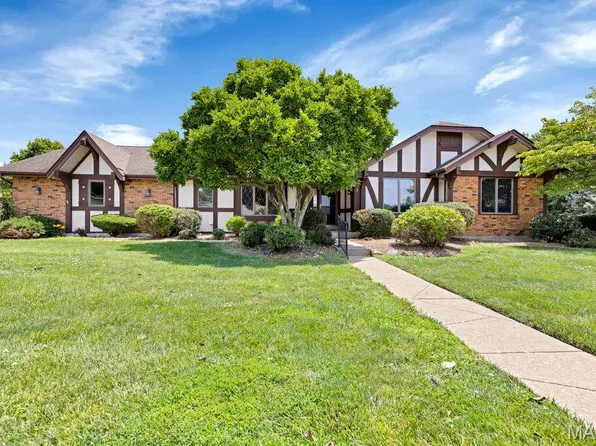 1 Wood Eagles Ct, Saint Charles, MO 63303