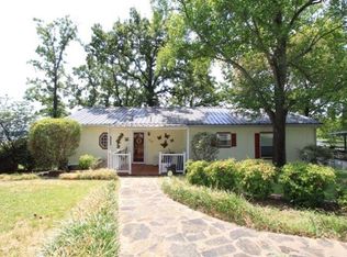 225 Southlake Dr, Mabank, TX 75156