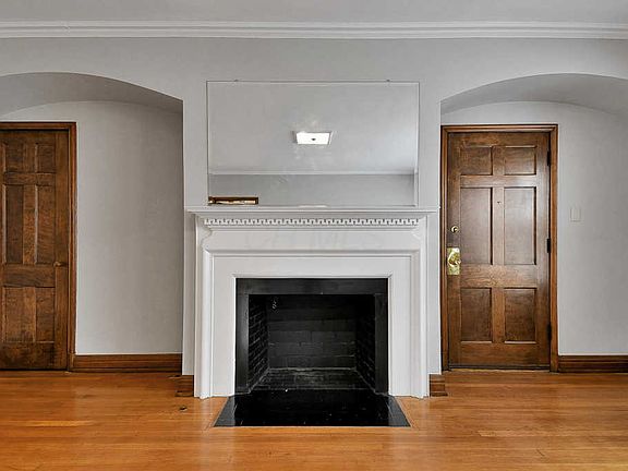 5th image of 33 Auburn Ave