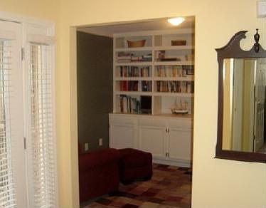 Office w/Built-in Bookcase & Cabinets