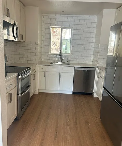1320 Stevenson St — Photo 1