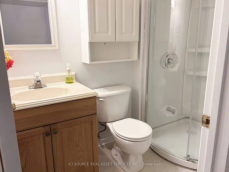 7176 Harding Cres — Photo 19