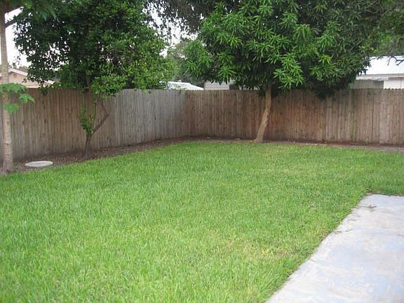 2nd image of 5817 93rd Ave