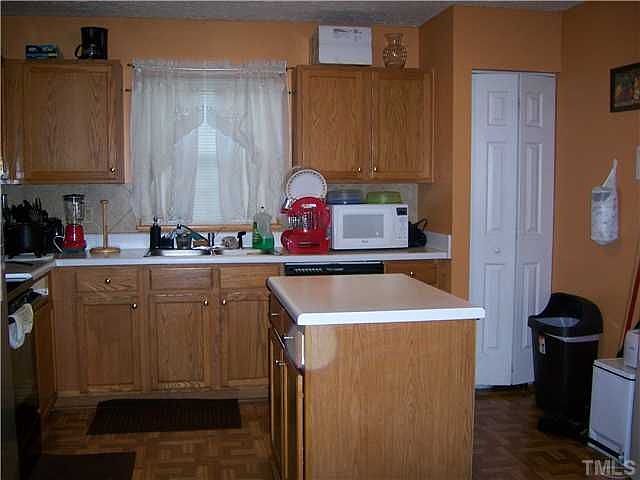 Kitchen: Just the right size