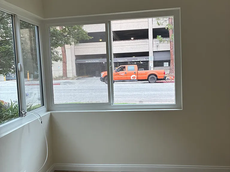 259 N Euclid Ave #1A — Photo 7