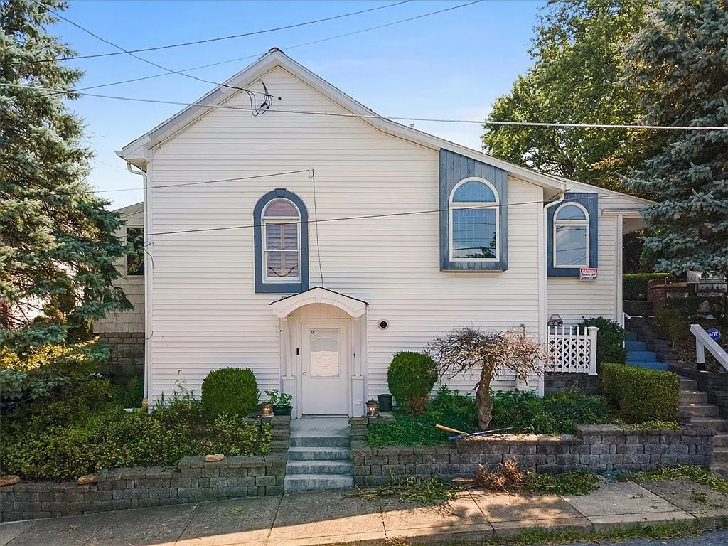 27 Chestnut St photo 1