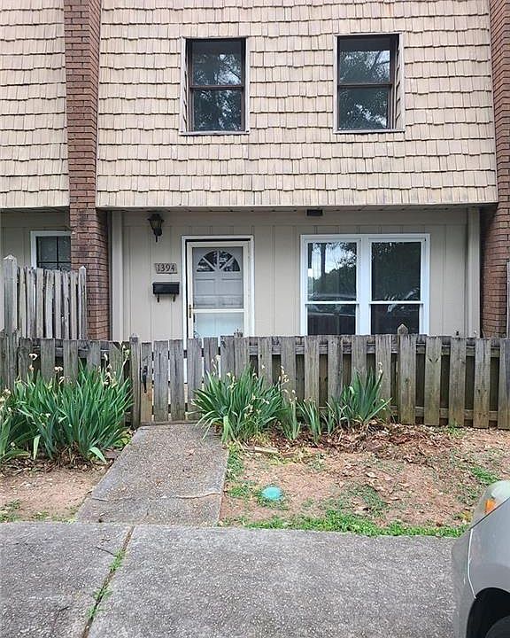 1st image of 1394 Wood Cir S