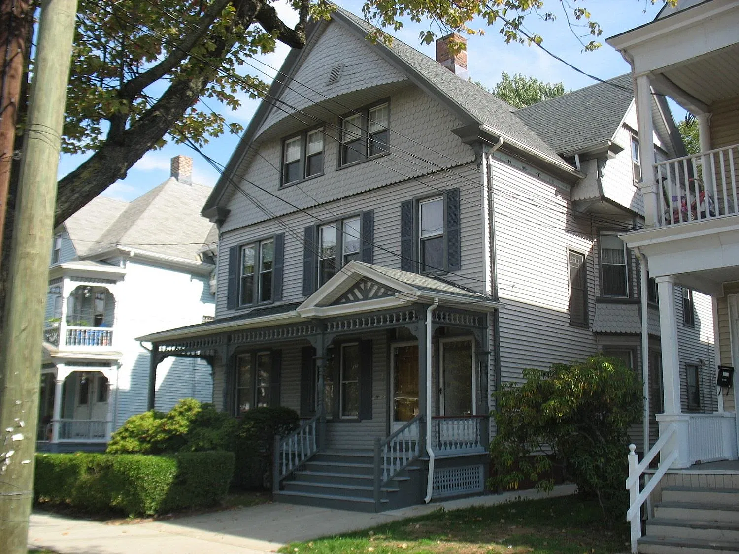319 Sherman Avenue — Photo 2