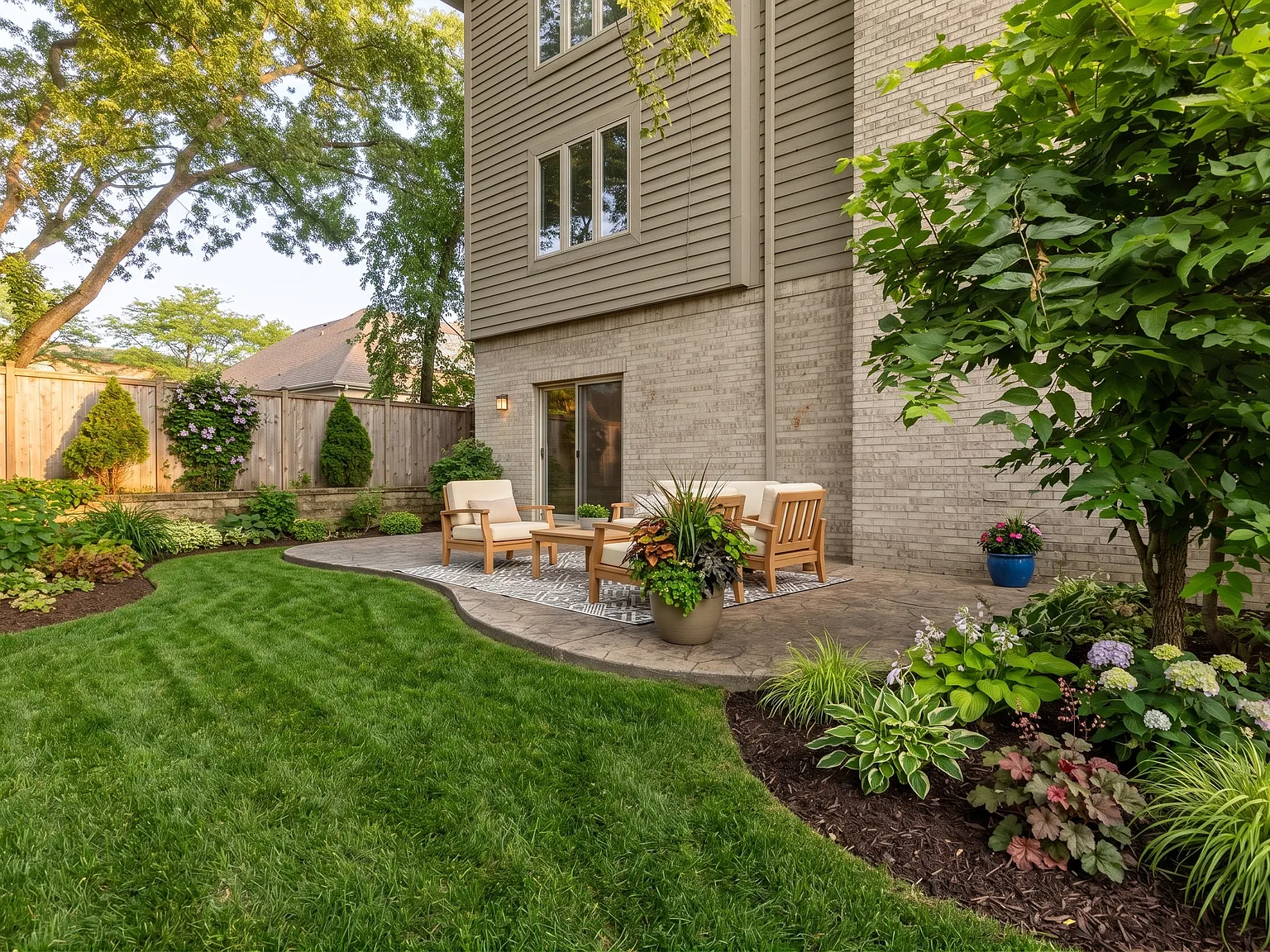4 bed, 2283 sqft, $6,500 — Photo 3