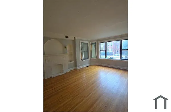 Building Photo - 9130 S Laflin St