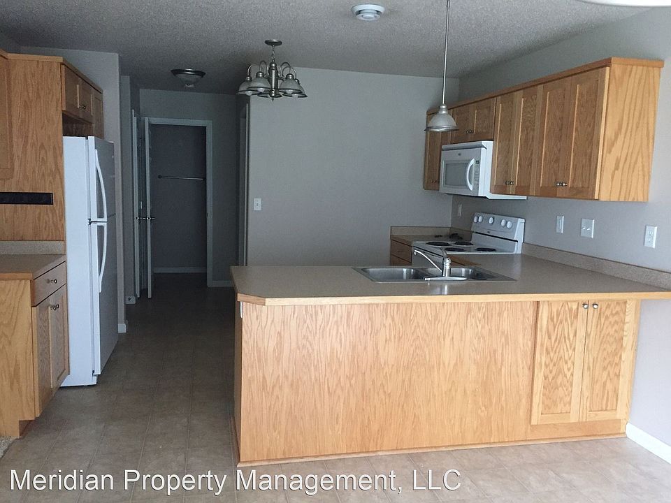 1st image of 1144 42nd Ave W Unit D
