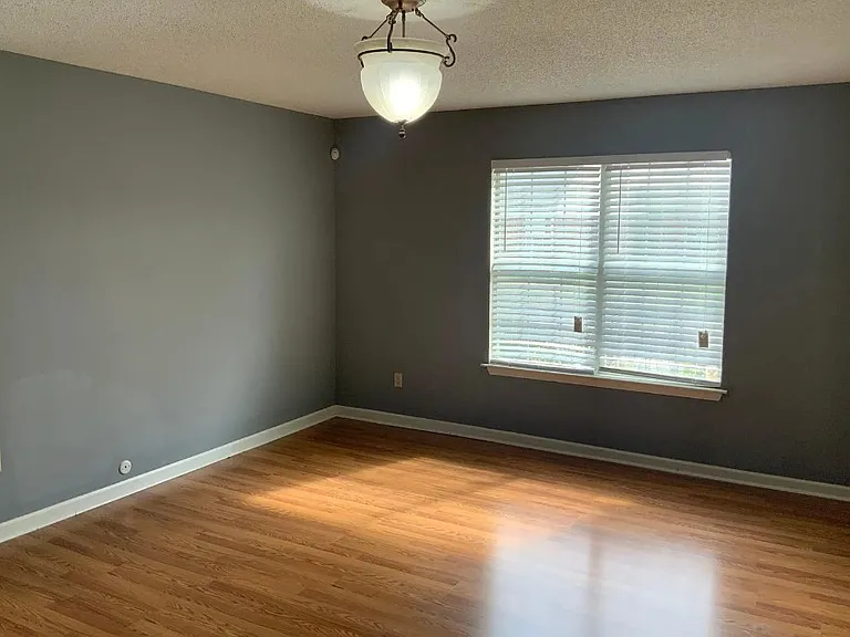 8394 Seagull Dr — Photo 3