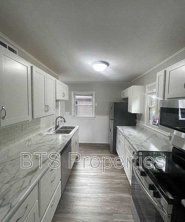 1st image of 304 E Frances Ave