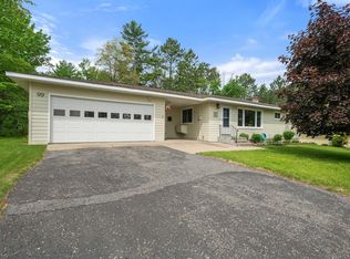 99 Donovan Dr, Grand Rapids, MN 55744