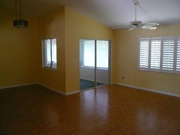 5th image of 1336 41st Ave
