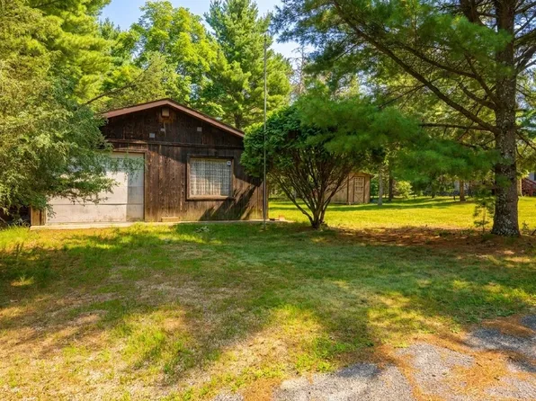 2194 Wigwam St, Friendship, WI 53934