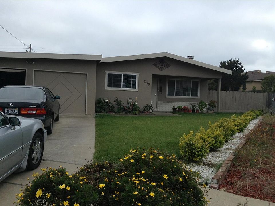 2nd image of 239 Bennett Ct